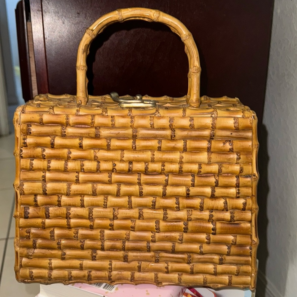 PO: Bamboo Women’s Bag